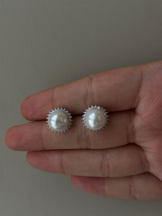 PEARL EARRINGS