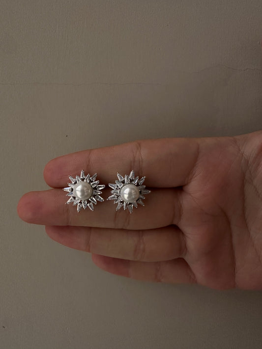 Flower Pearl Earrings